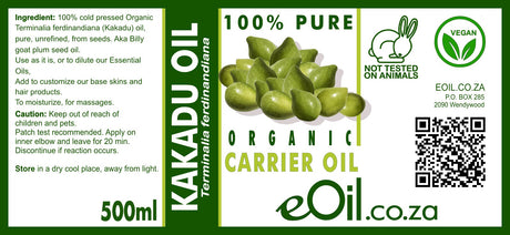 Label of Kakadu oil with product details and branding on a green background